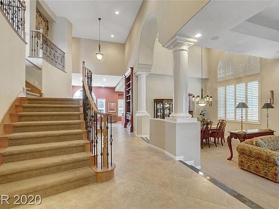 3rd image of 9416 Queen Charlotte Dr