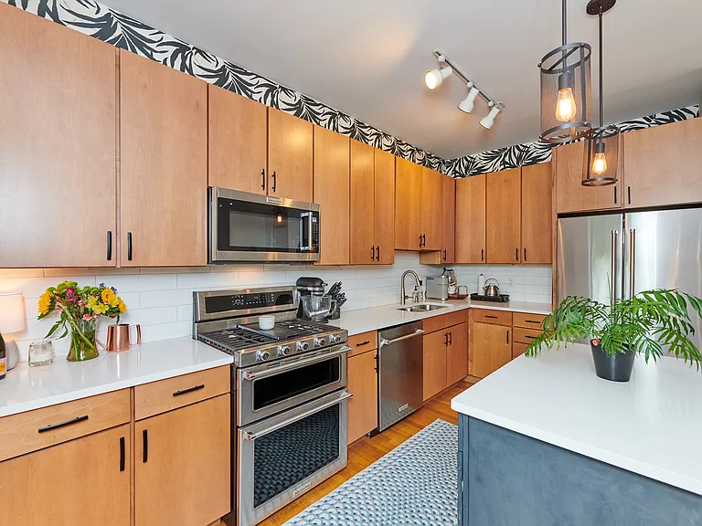 843 N Washtenaw Ave #3 — Photo 7