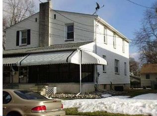 832 Chestnut St, Collingdale, PA 19023