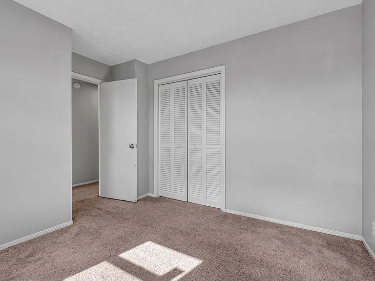 326 Nesbitt Ln — Photo 23
