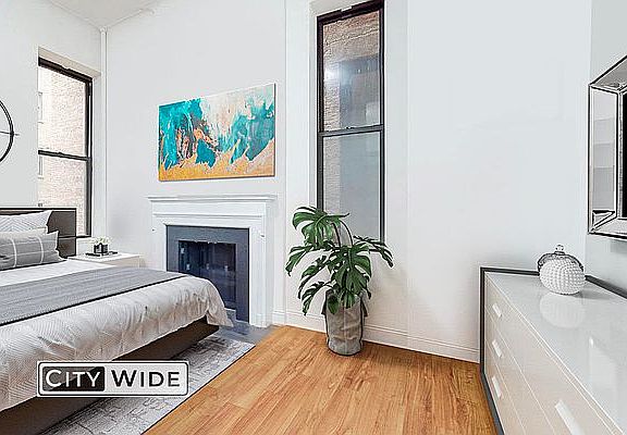 3rd image of 106 E 81st St #1D