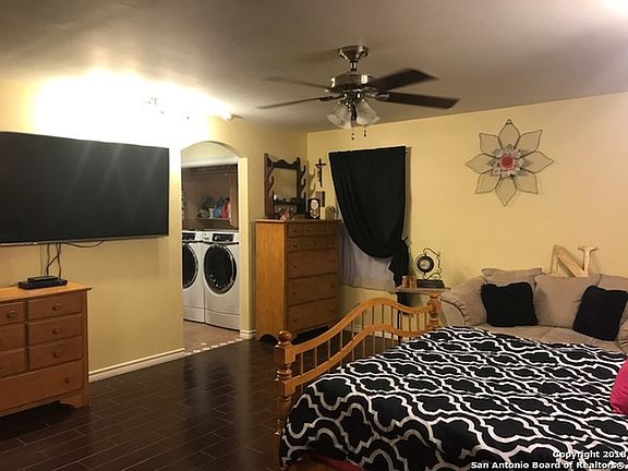 5th image of 330 Adcock Ln