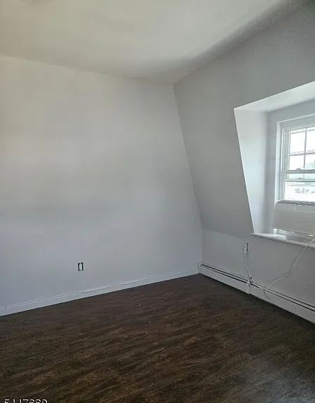 763 W Grand Ave — Photo 3
