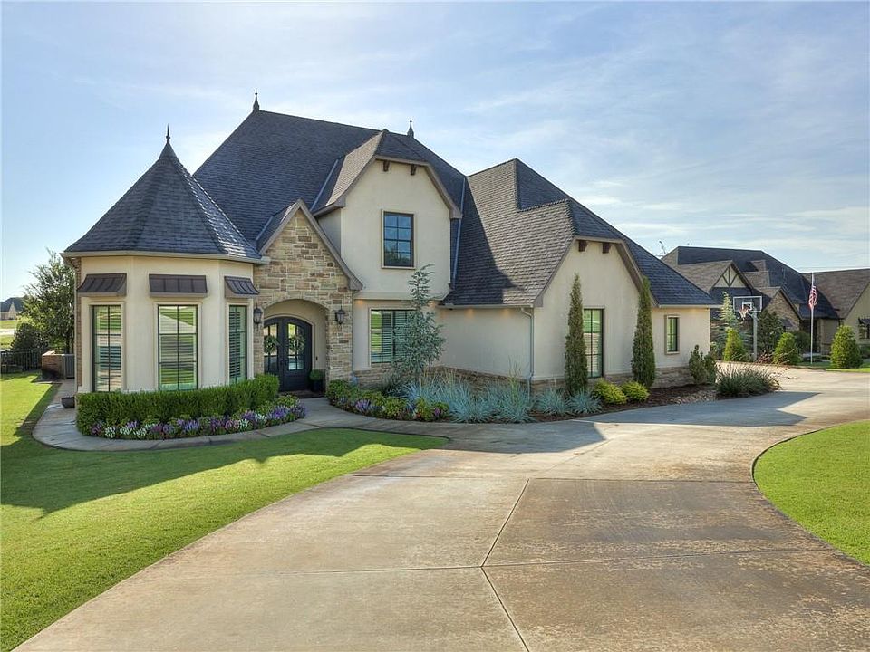 1st image of 21520 S Sawtooth Cir