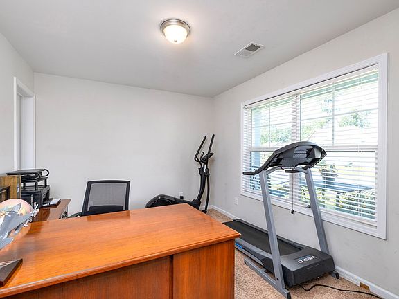 3rd image of 1719 Trevino Dr
