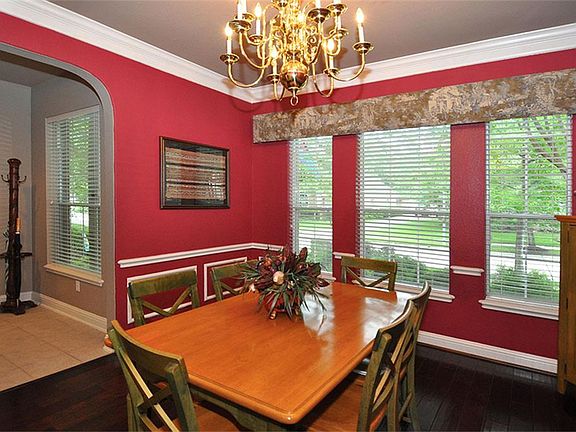 5th image of 2814 Whispering Fern Ct