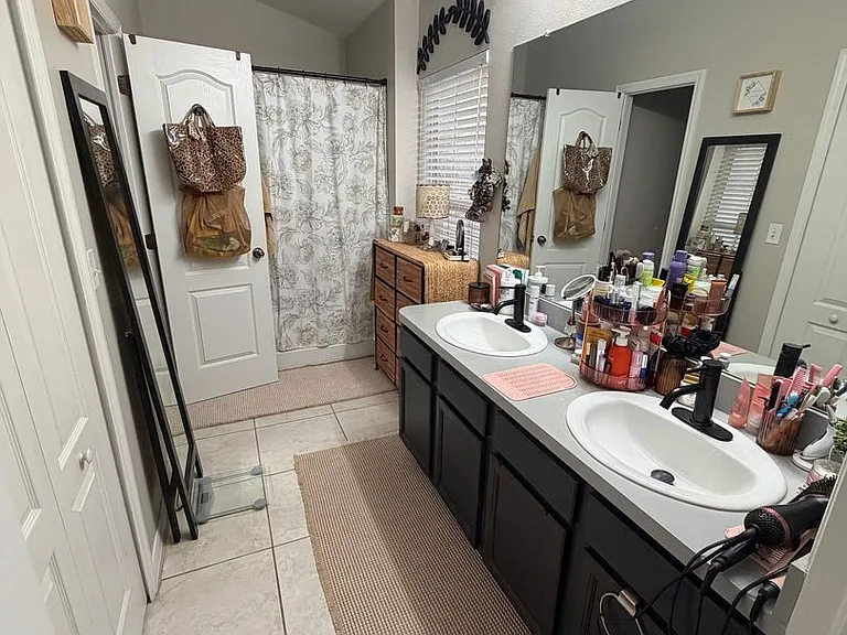 2319 Tanbark Ridge Pl — Photo 9