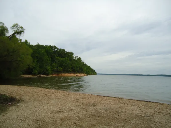 115 Dock Dr, Buchanan, TN 38222