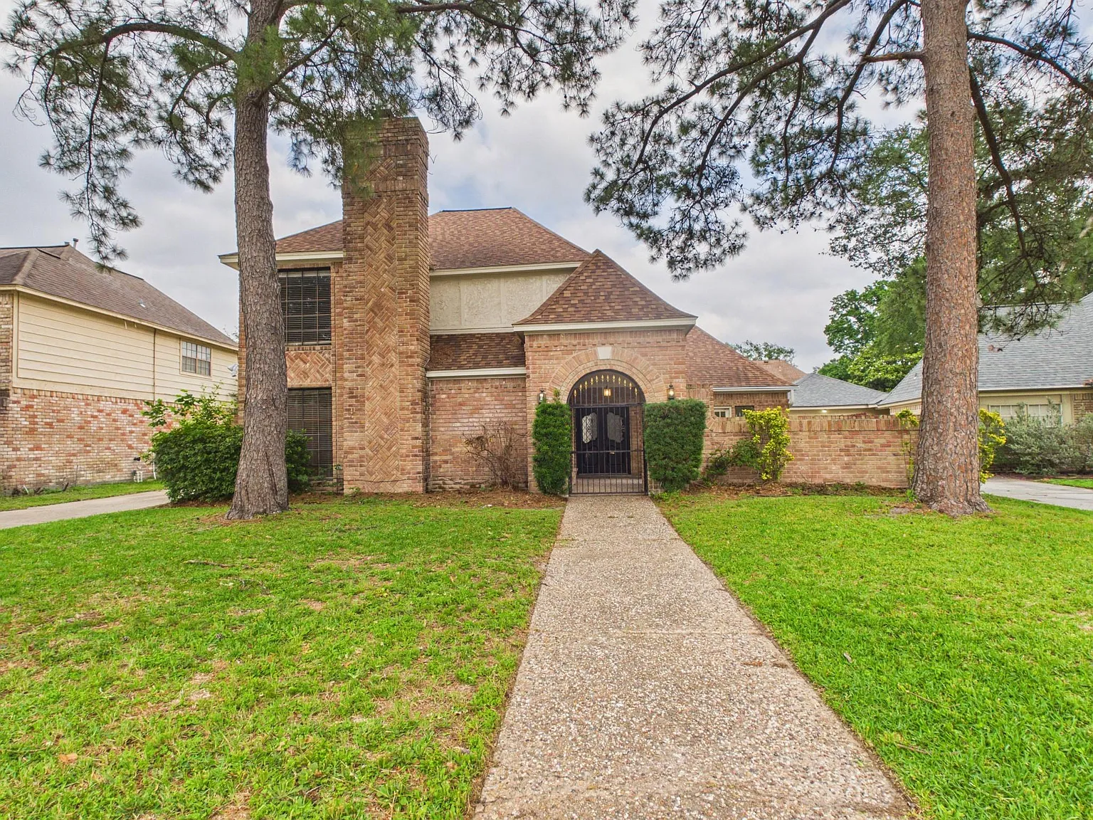 4 bed, 3.5 bath, 2909 sqft, $3,200 — Photo 4