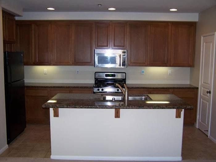 1st image of 771 Hatfield Dr