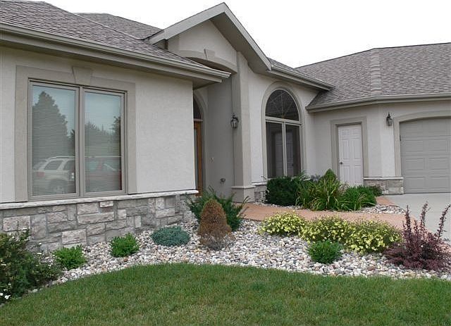 1st image of 207 Calumet Dr
