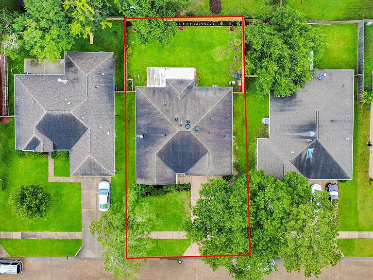 16215 Cypress Trace Dr — Photo 3