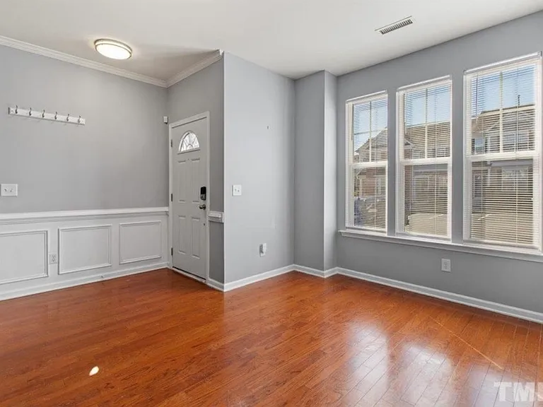2960 Casona Way — Photo 3