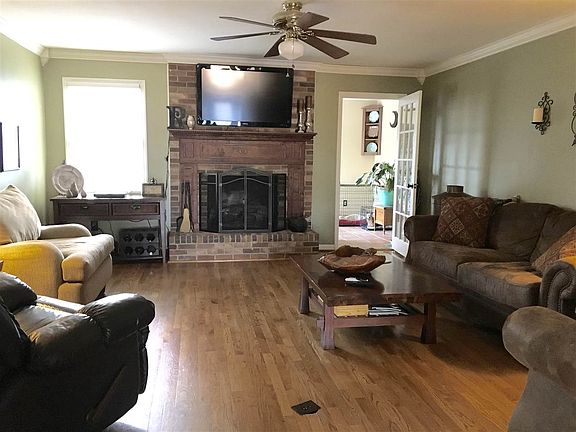 4th image of 39 Sugargate Ln
