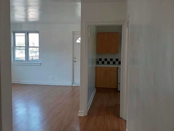 2nd image of 40-11 Greenpoint Ave #4J