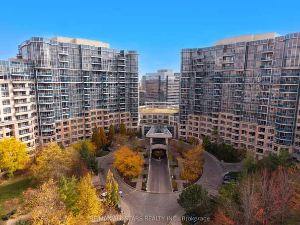 33 Cox Blvd #536, Markham, ON L3R 8A6