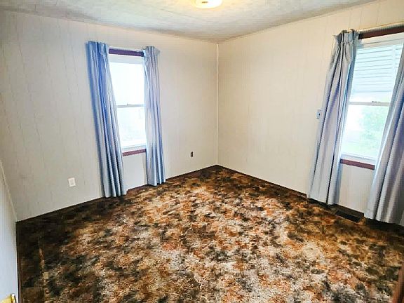 4th image of 1157 McKinley Ave