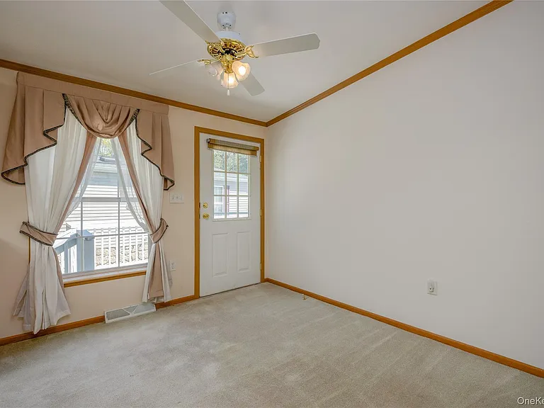 39 Cedar Flats Rd — Photo 18