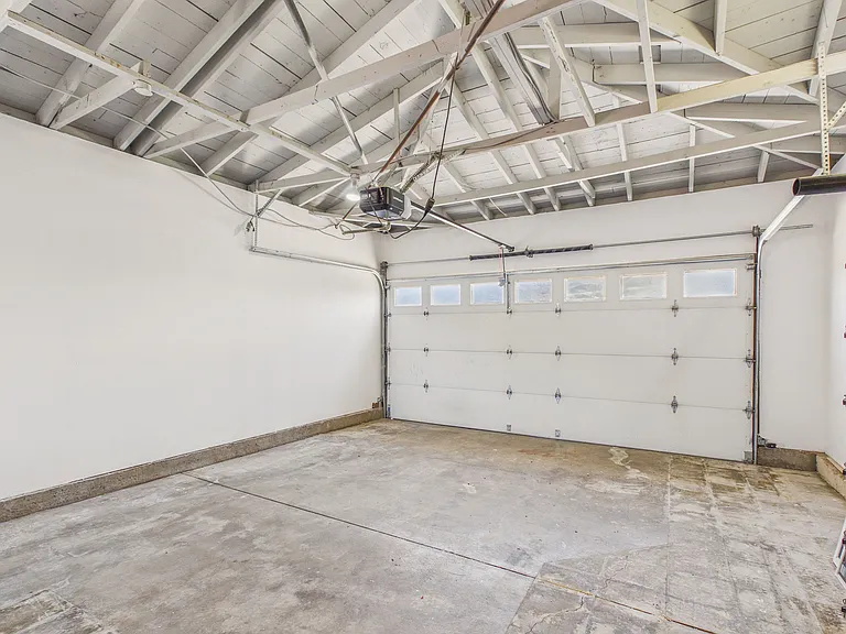7425 Brighton Dr — Photo 20