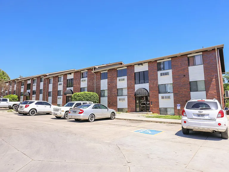 Langston Apartments - Bricktown — Photo 30