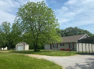 3260 Harco Rd, Harrisburg, IL 62946