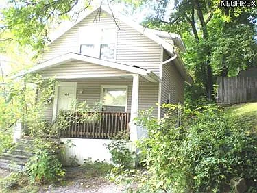 628 Garfield St photo 1