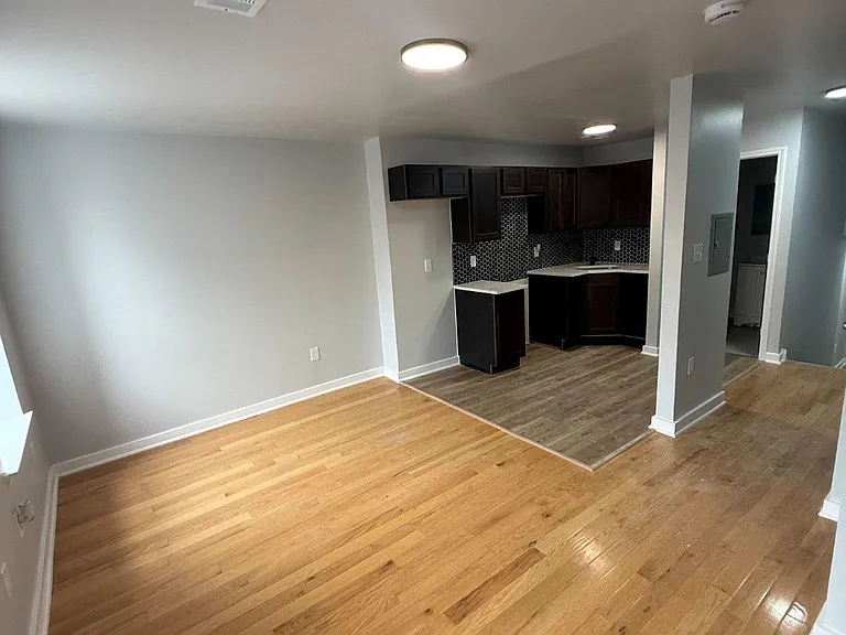718 N 16th St #3 — Photo 3