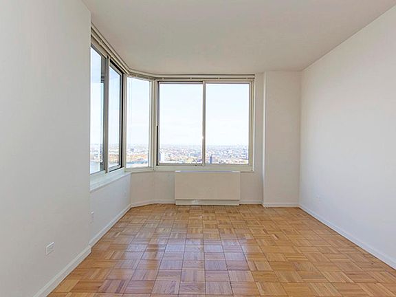5th image of 1775 York Ave APT 36B