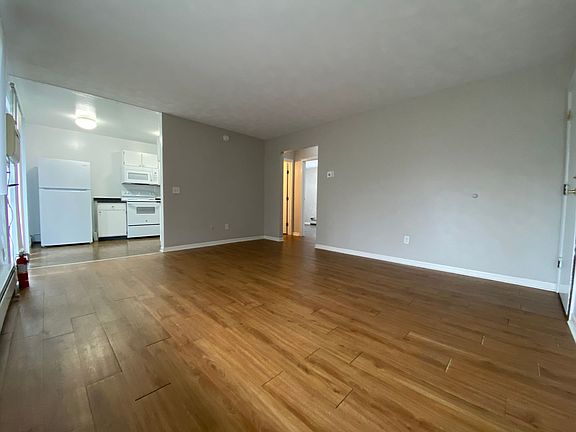 4th image of 4031-4039 S Rose St #4033-201