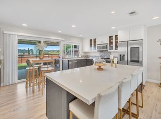 214 Village Run W, Encinitas, CA 92024