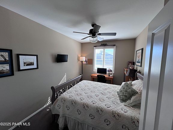 4th image of 1404 Bluebird St