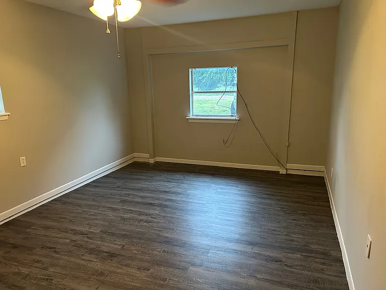 441 Avenue B — Photo 7
