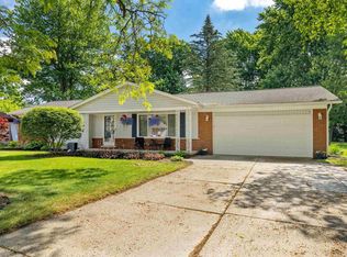 38350 Long St, Harrison Township, MI 48045