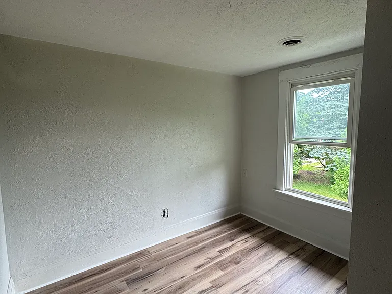 130 Stanton St #2 — Photo 7