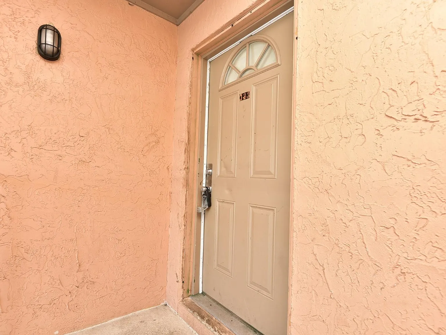 123 Lori Anne Ln — Photo 3