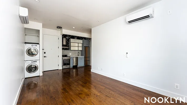 Rented by Nooklyn NYC LLC | media 24