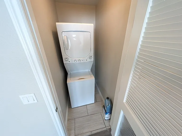 8708 Tomnitz Ave #101 — Photo 20