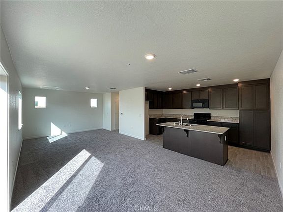 4th image of 779 Stone Ridge West Ave