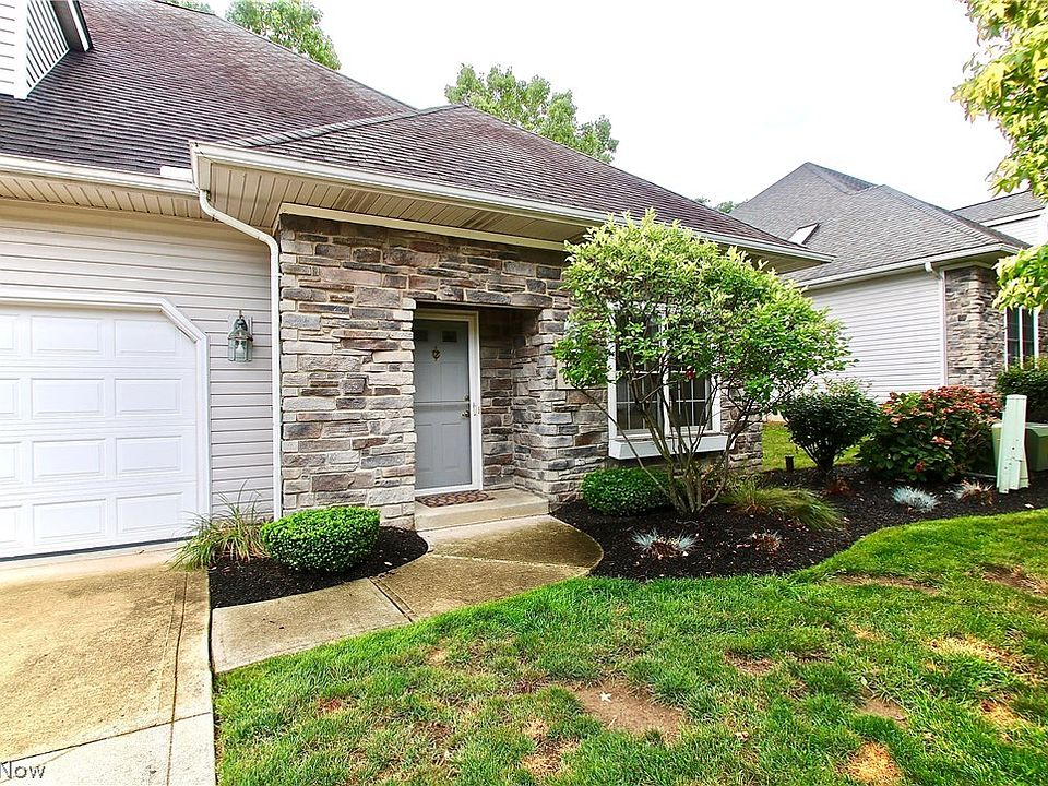 1st image of 700 Fiddlers Creek Dr
