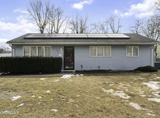 406 Applegate Avenue, Toms River, NJ 08757