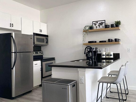 2nd image of 101 Market St Unit 403