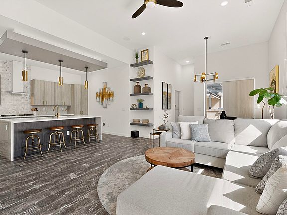 3rd image of 4456 Corrales Rd