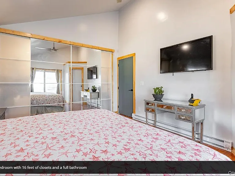 91 S Penataquit Ave — Photo 14