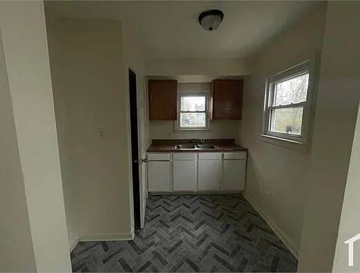 9544 Plainview Ave — Photo 8