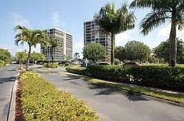 Home for Sale in BONITA SPRINGS, Florida $549,000