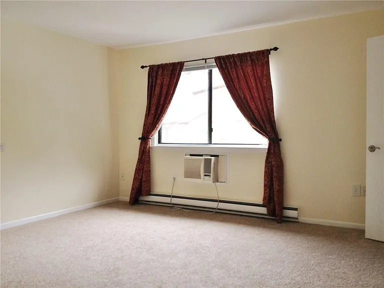 60 Lawn Ave #24 — Photo 7