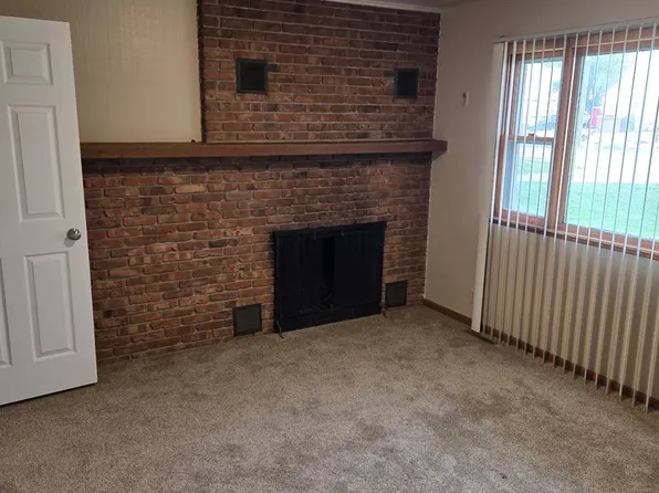 Prairie Apartments, 800 N Highway 105 #6, North Sioux City, SD 57049