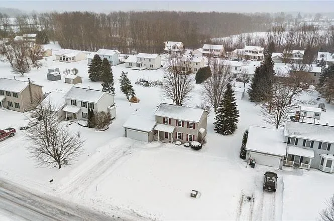107 Salzer Hts — Photo 45