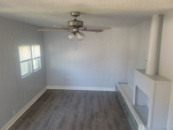 2nd image of 913 Coleman Ave