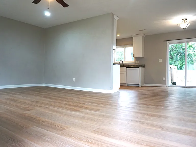 7429 Spartan Ave — Photo 2